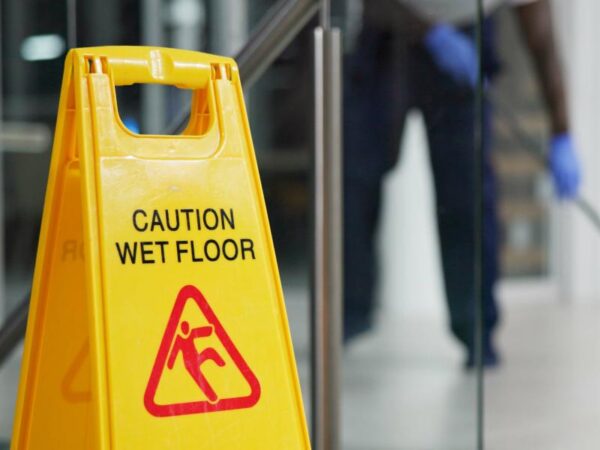 How Often Should Commercial Cleaning Services Be Reviewed?